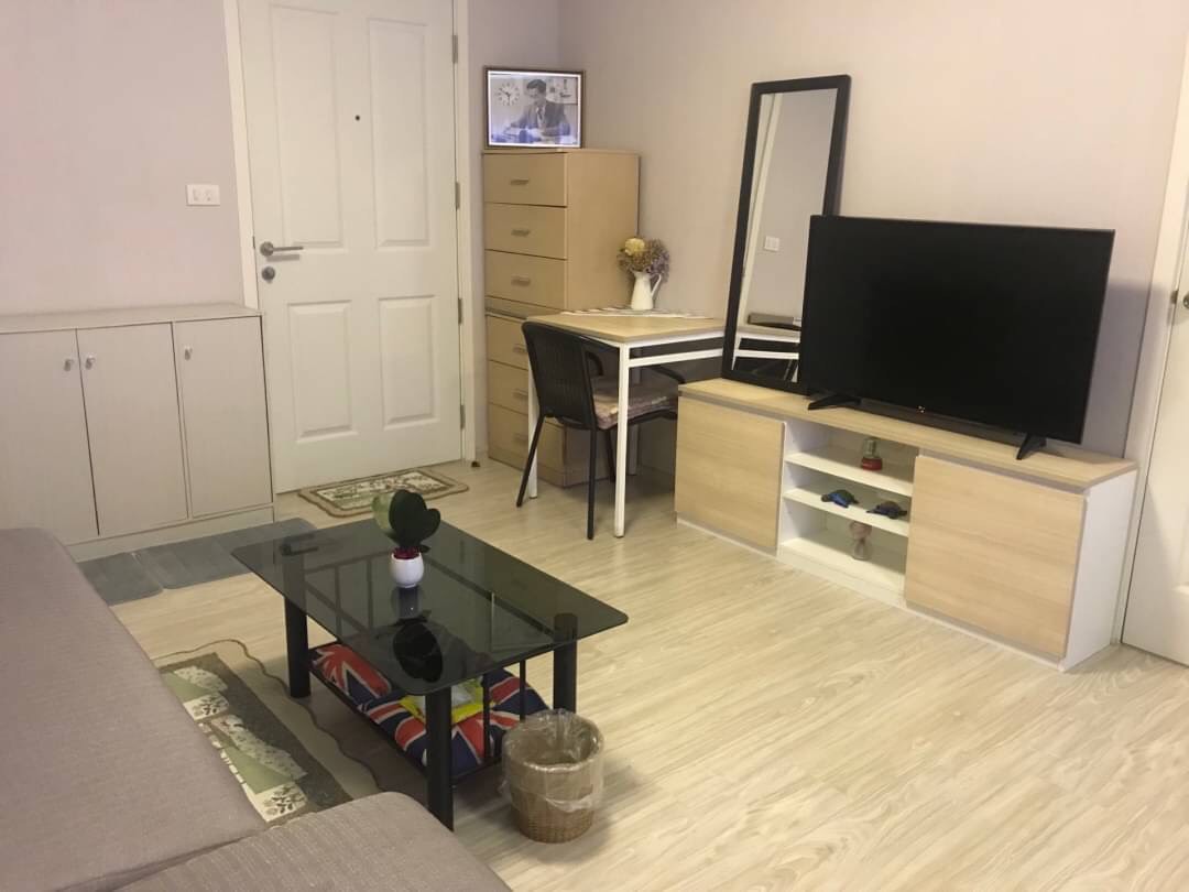 (แอสปาย สาทร-ตากสิน บริคโซน) ทีวี.jpg