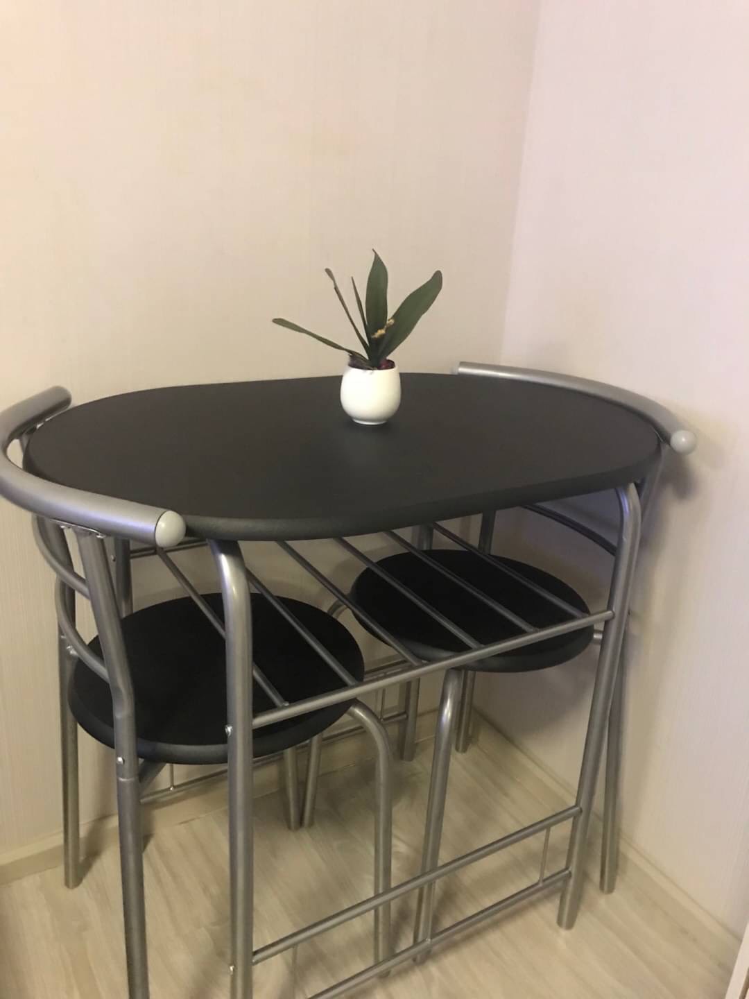 (แอสปาย สาทร-ตากสิน บริคโซน) โต๊ะกินข้าว.jpg