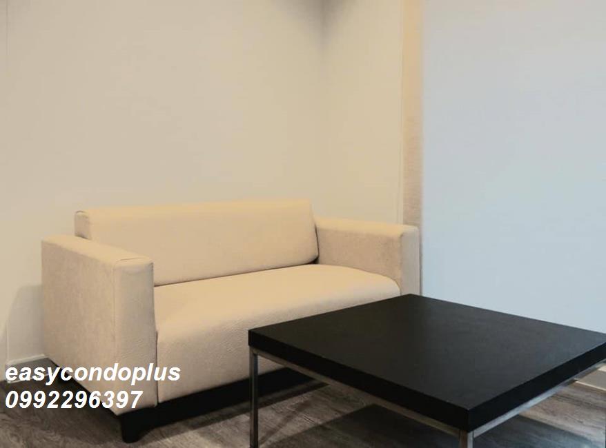 (เดอะ ซี้ด เมมโมรี่ สยาม) โซฟา.jpg